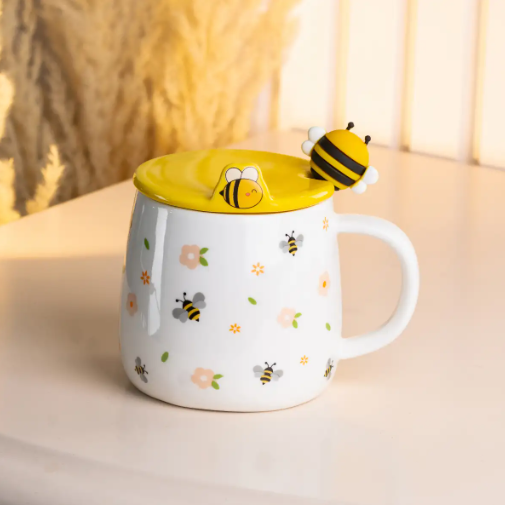 Чашка керамічна Bee 450 мл з кришкою та ложкою, flowers 11000119 фото